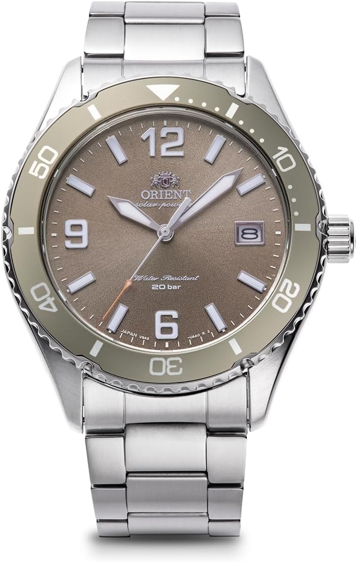 Reloj ORIENT Mako RN-WJ0004Y con diseño marrón cocoa y tecnología solar